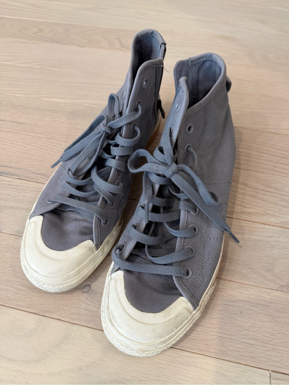 Men's adidas high tops size 10